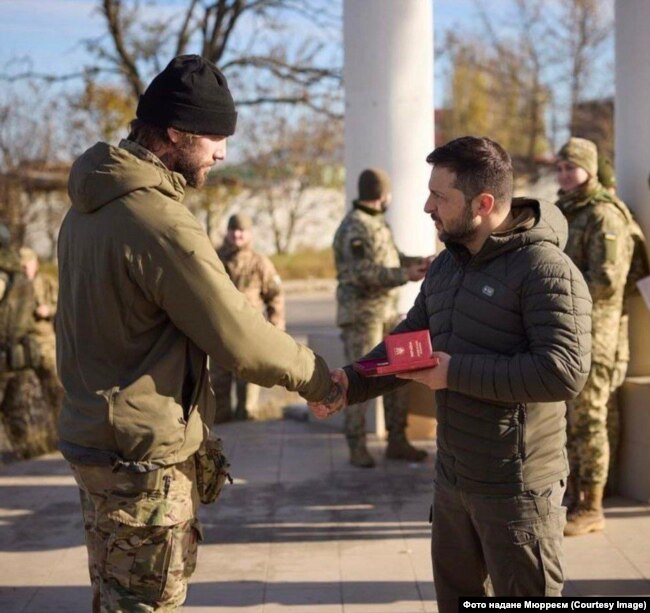 «Для мене це велика честь. Було дивовижно отримати цю нагороду особисто від президента. Це було в Херсоні», – Мюррей
