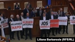 Socialiștii în Parlament în noiembrie 2015...