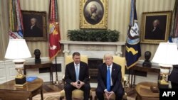 Klaus Iohannis și Donald Trump, la precedenta vizită la Casa Albă a președintelui român