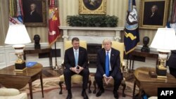 Klaus Iohannis și Donald Trump la precedenta întâlnire de la Casa Albă, de la 9 iunie 2017