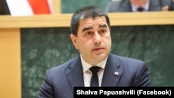 შალვა პაპუაშვილი