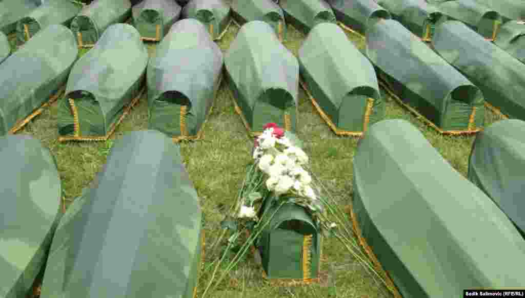 Srebrenica, 11. juli 2013. Foto: RSE / Sadik Salimović 