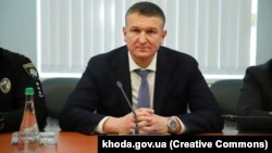 У СБУ кажуть, що колишній посадовець привласнив автомобіль, який під час повномасштабного вторгнення йому надали у тимчасове безоплатне користування