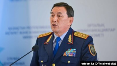 Nazarbaev Replaces Longtime Interior Minister Keeps Him Close