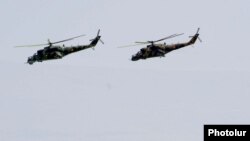 اردوی افغانستان سه فروند این هیلی کوپتر‎های روسی نوع می – ۲۵ را فورا داخل جنگ ساخت و چهارمی هم در چند هفتۀ آینده به افغانستان سپرده خواهد شد.