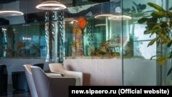 Акваріуми у віп-залі аеропорту «Сімферополь»