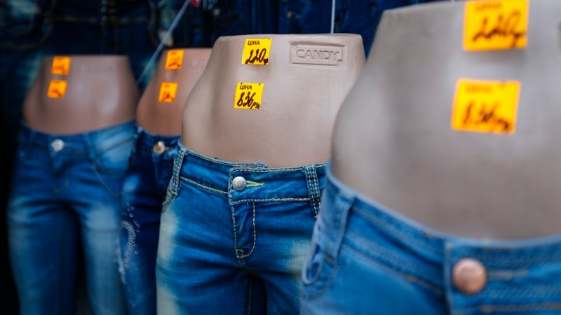 Mejbury zähmetde tankytlanýan Türkmenistan Puma we Walmart üçin dokma önümlerini iberýändigini öňe sürýär