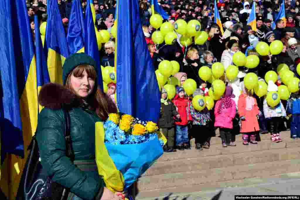 Херсонські поліцейські отримали привітання не тільки від міністра, а й від рідних і друзів