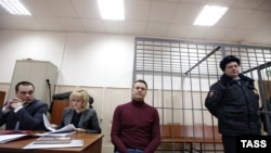 Орусиядагы оппозициялык лидер Алексей Навальный (Aleksei Navalny) Басманный сот залында. Москва шаары, Орусия. 28.2.2014.