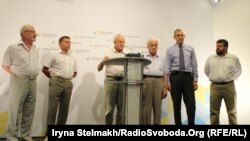 Прес-конференція з вимогою ввести мораторій на зміни до Конституції в частині децентралізації, Київ, 13 серпня 2015 року