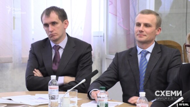 Як виявилося, член цієї робочої групи суддя Роман Бойко ніяк не міг бути в гостях у президентському офісі як її представник