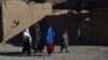 رولا غنی: زنان افغان باید خودکفا و نقش‌شان در ادارات پر رنگ‌تر شود