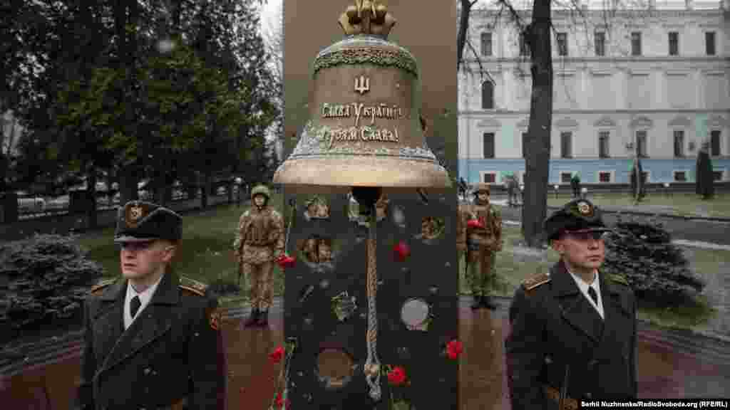 Commemoration of servicemen