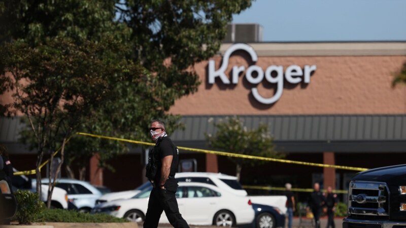 SAD: Napadač u supermarketu ubio jednu osobu, 12 ranio