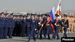 Armenia - Russian military personnel are lined up at the Erebuni airbase in Yerevan, 18Oct2013.