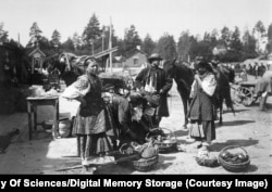 Ukrainian peasants in the Kyiv region in the late 1800s or early 1900s