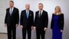 Președintele Klaus Iohannis, președintele SUA Joe Biden, președintele polonez Andrzej Duda și președintele Slovaciei Zuzana Čaputová, la Palatul Prezidențial din Varșovia, la reuniunea B9, format al țărilor din flancul estic al NATO creat ca răspuns la anexarea Crimeei în 2014. 