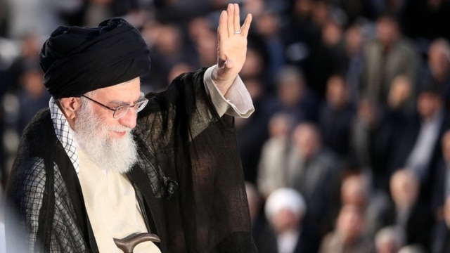 جمهوری اسلامی در آزمون تشییع؛ در گفت‌وگو با بابک دربیکی episode artwork