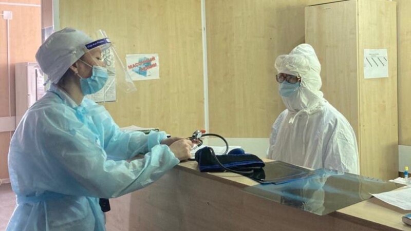 «Люди умирают на глазах». Студенты-медики из Казахстана на войне с коронавирусом