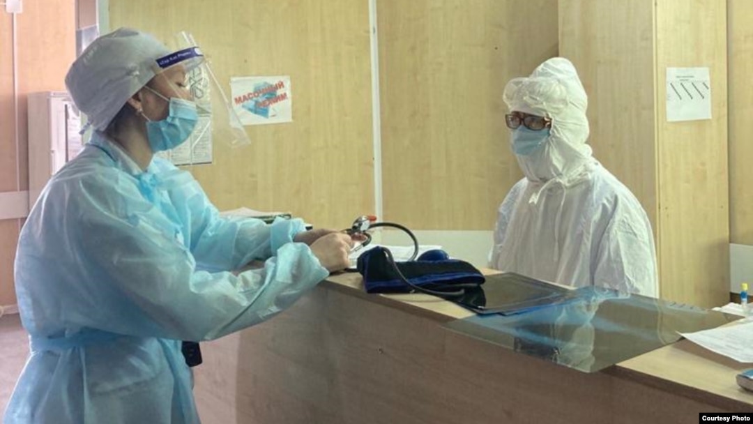 Дәрігер науқасты ұрып жіберді