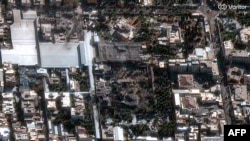 სატელიტით გადაღებულ ფოტოზე ჩანს ირანის ლიდერის, ალი ხამენეის რეზიდენციის განადგურებული შენობები თეირანში. 1 მარტი, 2026.