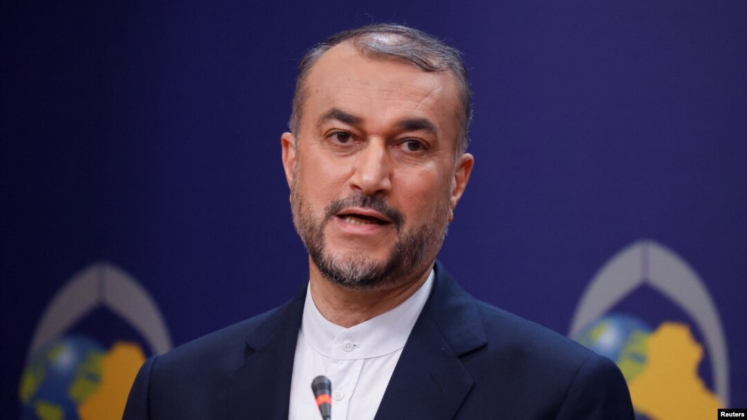 Hossein Amir-Abdollahian a fost un politician care a privit cu suspiciune Occidentul și a fost un susținător al așa-numitei „axe de rezistență”.