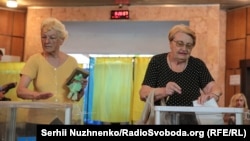 Выборы в Верховную раду Украины, избирательный участок в Киеве, 21 июля 2019