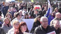 Під російським посольством вимагали звільнити Надію Савченко (відео)