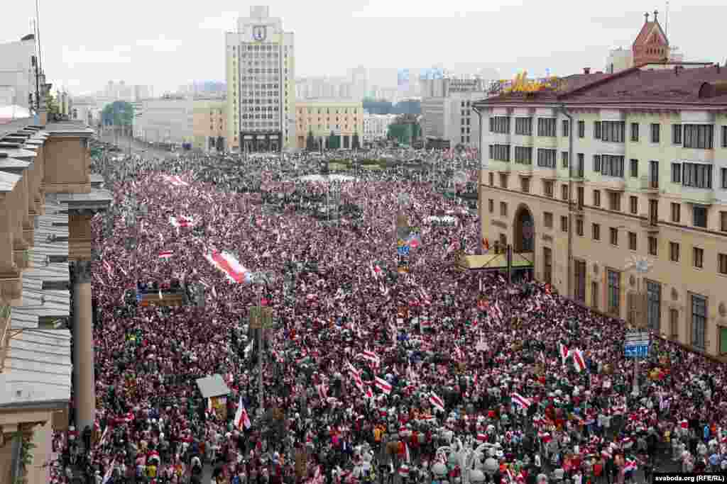 23&nbsp;жніўня. Сотні тысяч чалавек на&nbsp;&laquo;Маршы новай Беларусі&raquo; ў&nbsp;Менску