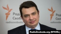 Очільник НАБУ в інтерв’ю Радіо Свобода прокоментував, які інструменти необхідні для зменшення впливу олігархів