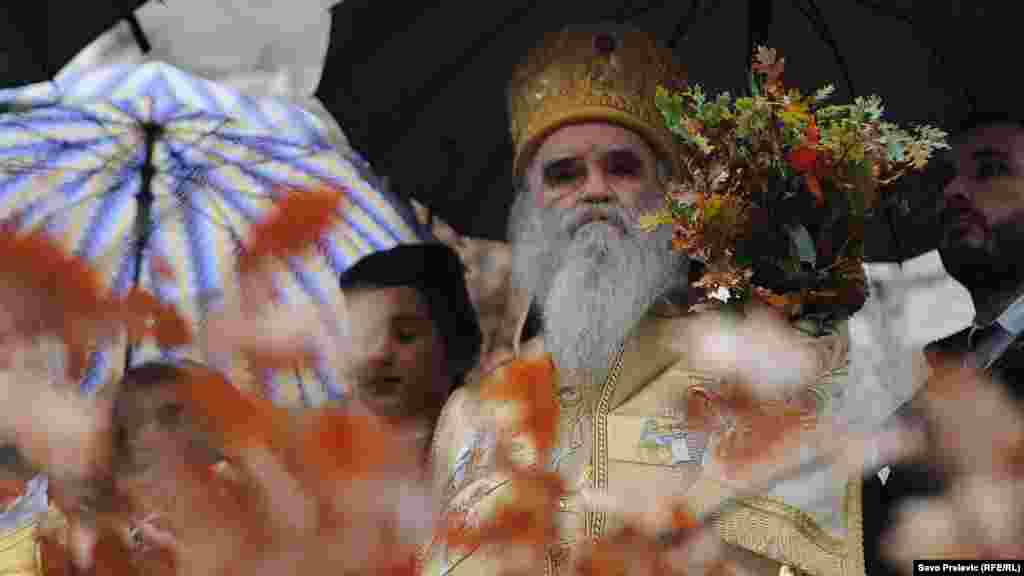 Nalaganje badnjaka, Srpska pravoslavna crkva.