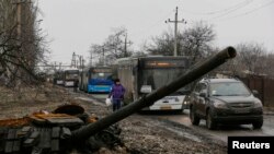 Автобуси, прислані сепаратистами, верталися порожні, 6 лютого 2015 року