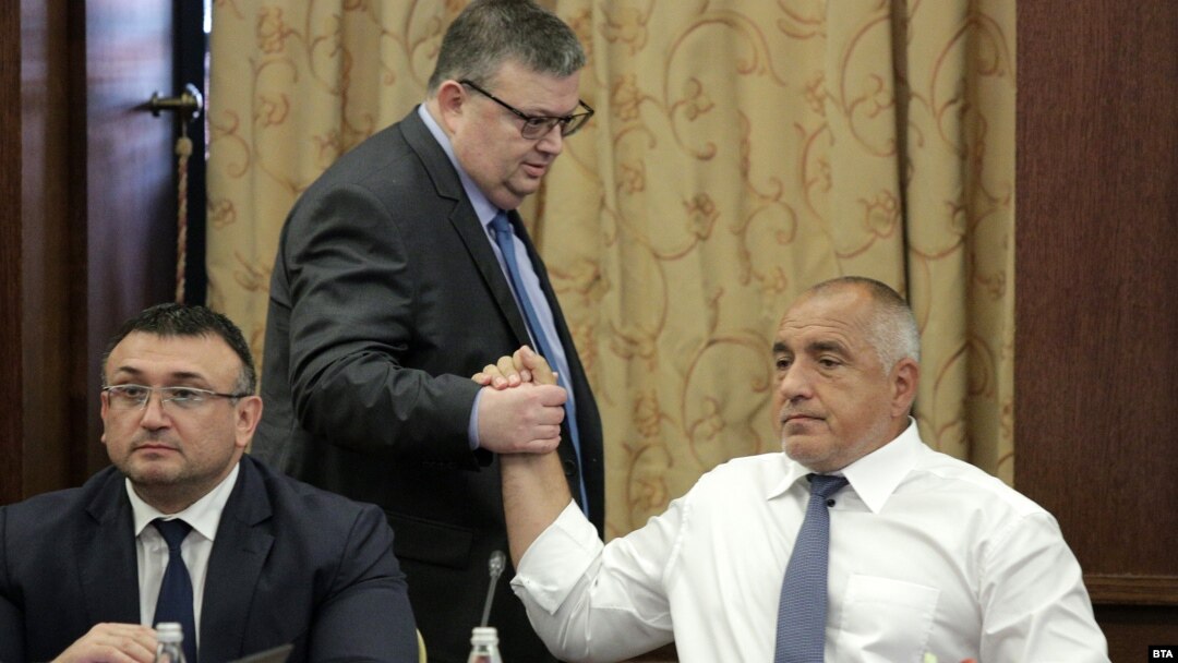 Главният прокурор Сотир Цацаров поздравява премиера Бойко Борисов
