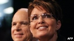 John McCain dhe Sarah Palin