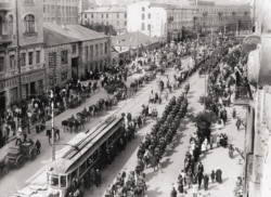 Polish troops march in Kyiv in May 1920.
