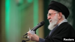  Али Хаманеи.