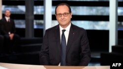 Франция президенті Франсуа Олланд TF1 телеарнасынан сөйлеп тұр. 6 қараша 2014 жыл.