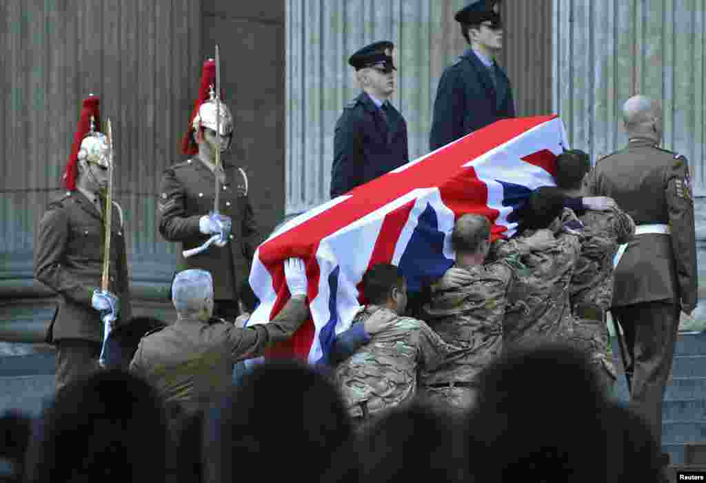 U.K. - Honour Guard take part in a rehearsal for the ceremonial funeral of former prime minister Margaret Thatcher outside St Paul's Cathedral in the city of London, 15Apr2013