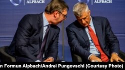 Foto nga arkivi - Presidentët Hashim Thaçi dhe Aleksandar Vuçiq në Alpbach, Austria.