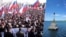 Коллаж. Пророссийский митинг в Севастополе 23 февраля 2014 и памятник затопленным кораблям