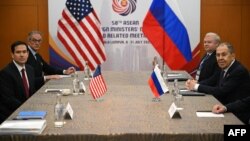 ABŞ Dövlət katibi Marko Rubio və Rusiya xarici işlər naziri Sergey Lavrov ASEAN Xarici İşlər Nazirləri Toplantısı çərçivəsində görüşürlər. 10 iyul 2025