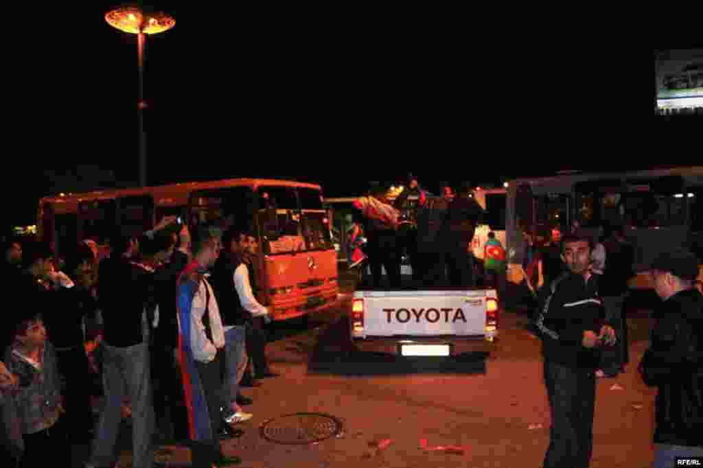 Tribunada savaş, meydanda barış... #27