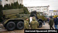 Российская военная техника в Симферополе, иллюстрационное фото