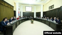 Հայաստանի կառավարության նիստ, արխիվ