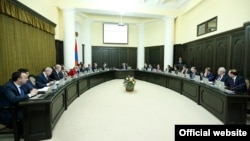 Հայաստանի կառավարության նիստ, արխիվ