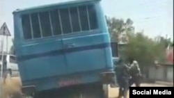 Screen grab - Prison bus reportedly attacked by armed men. May 30, 2020