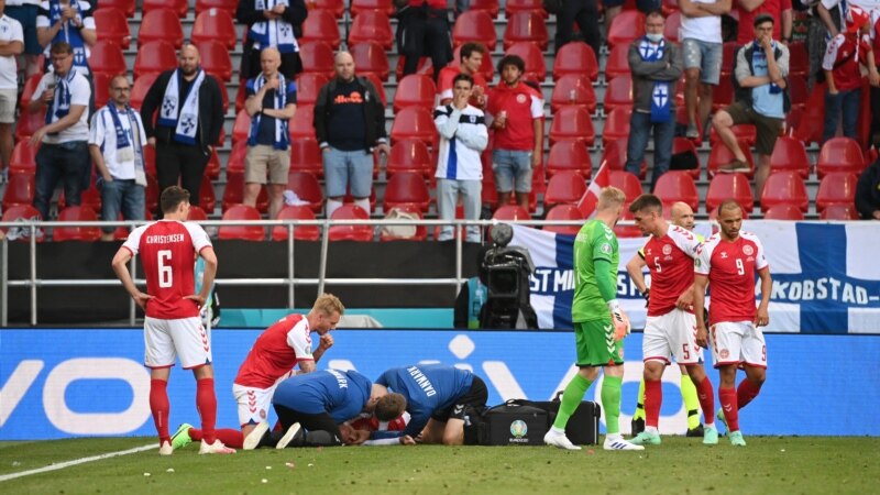 Евро-2020: футболист сборной Дании потерял сознание на поле. Игра против Финляндии прервана