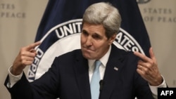 John Kerry gjatë fjalimit të mbrëmshëm në Institutin për Paqe të Shteteve të Bashkuara në Uashington