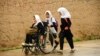 دانش آموزان دختر مکتب در افغانستان 