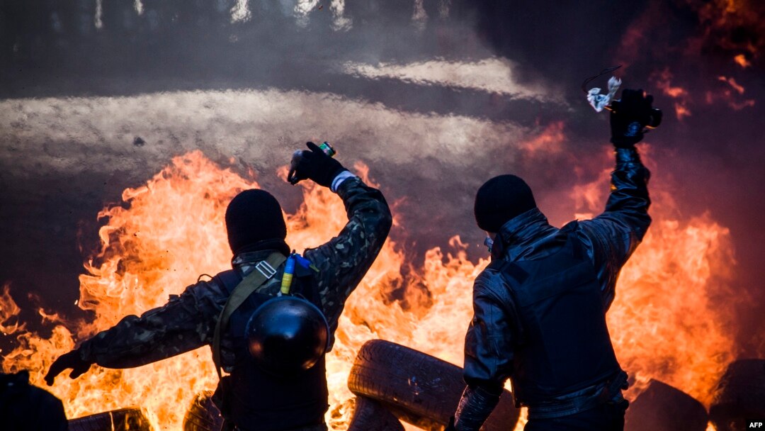 Протесты в Киеве переросли в столкновение с полицией. 18 февраля 2014